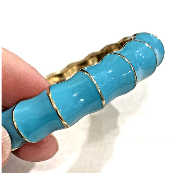 Hinged clamper bracelet turquoise blue on shapely goldtone fashion jewelry OS - Picture 3 of 6